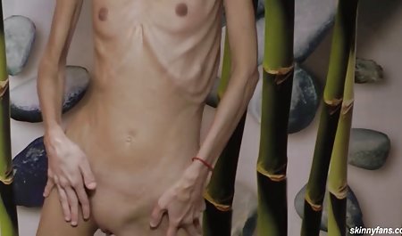 タイで左のqrコードを読み取り youtube 女 の おっぱい