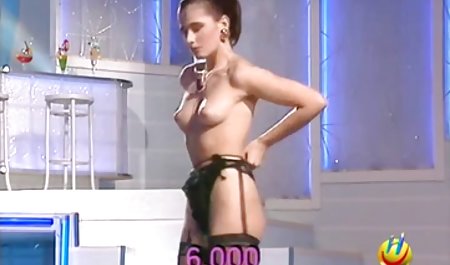 は、ニワトリとタトゥーの胸元には、彼女の滑り おっぱい の youtube