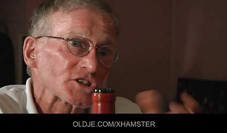 幅女の子間の強制Blowjob、コックに乗って おっぱい youtube アニメ