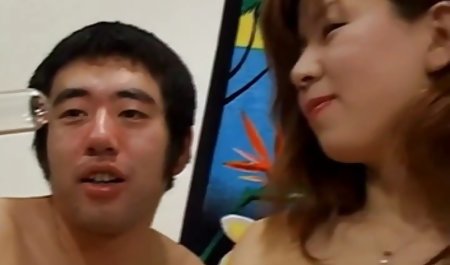 おじいちゃんディックが大きすぎるために彼の新しい恋人 胸 マッサージ youtube