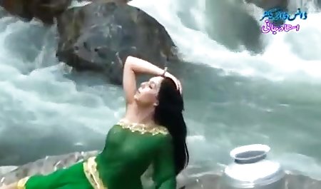 -Kizzy間ハードに乗り大きなお尻 おっぱい が 見える youtube