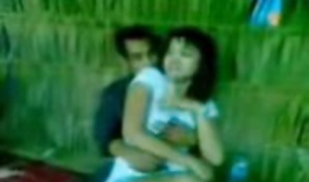 美しいミーティングで自然のおっぱいの愛を楽しみに テック トック 乳首